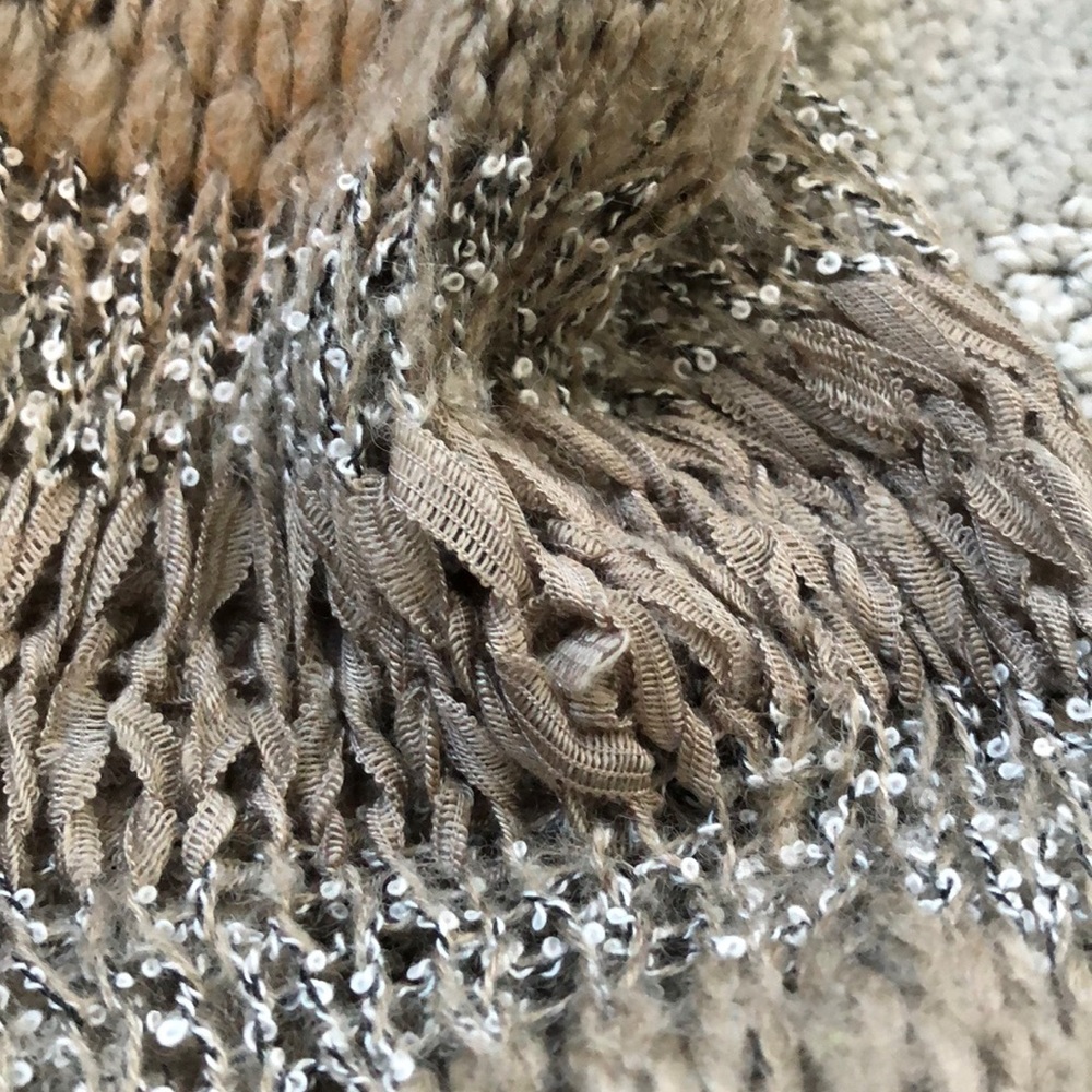 Elan Sweater Size Small - Picture 3 of 6